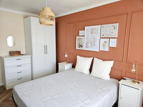 Appartement rénové dernier étage en ville et au calme